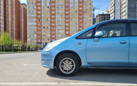 Mitsubishi Colt VI рестайлинг, 2003 год, 600 000 рублей, 2 фотография