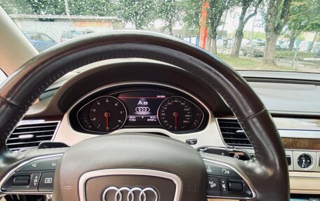 Audi A8, 2010 год, 2 150 000 рублей, 10 фотография