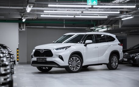 Toyota Highlander, 2024 год, 6 450 000 рублей, 1 фотография