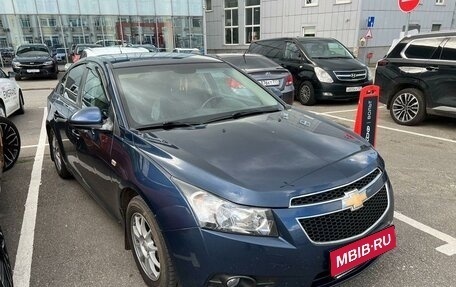 Chevrolet Cruze II, 2011 год, 700 000 рублей, 1 фотография