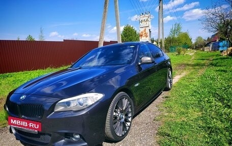 BMW 5 серия, 2012 год, 2 050 000 рублей, 2 фотография