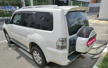 Mitsubishi Pajero IV, 2011 год, 2 197 000 рублей, 11 фотография