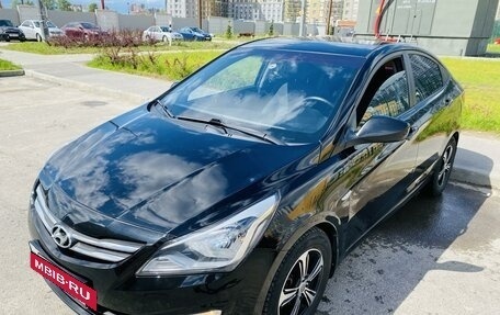 Hyundai Solaris II рестайлинг, 2015 год, 1 240 000 рублей, 2 фотография