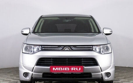 Mitsubishi Outlander III рестайлинг 3, 2014 год, 1 465 000 рублей, 2 фотография