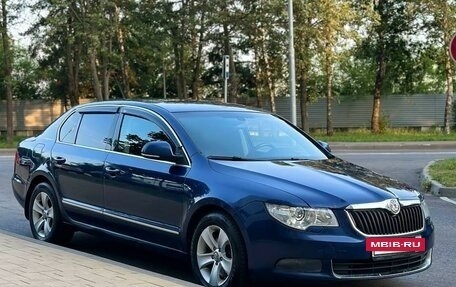 Skoda Superb III рестайлинг, 2008 год, 935 000 рублей, 2 фотография