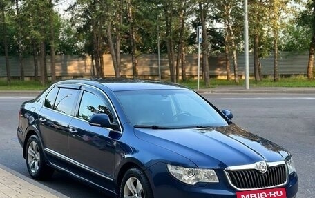 Skoda Superb III рестайлинг, 2008 год, 935 000 рублей, 3 фотография