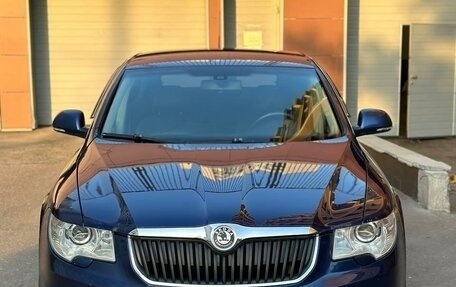 Skoda Superb III рестайлинг, 2008 год, 935 000 рублей, 8 фотография