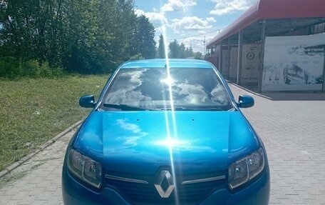 Renault Sandero II рестайлинг, 2016 год, 900 000 рублей, 1 фотография