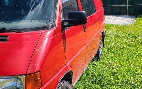 Volkswagen Transporter T4, 1995 год, 299 999 рублей, 3 фотография