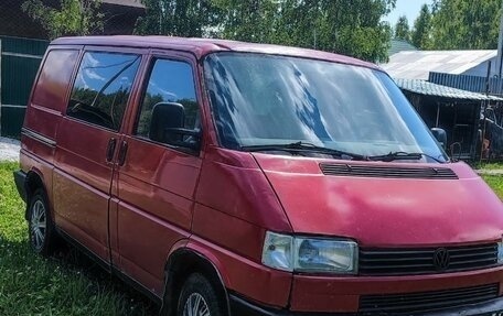 Volkswagen Transporter T4, 1995 год, 299 999 рублей, 2 фотография