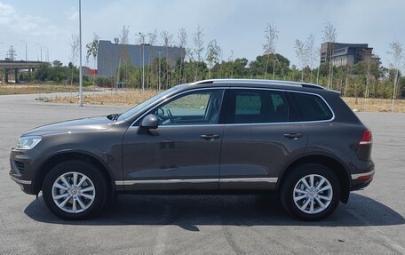 Volkswagen Touareg III, 2016 год, 3 750 000 рублей, 8 фотография