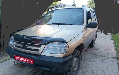 Chevrolet Niva I рестайлинг, 2005 год, 350 000 рублей, 1 фотография