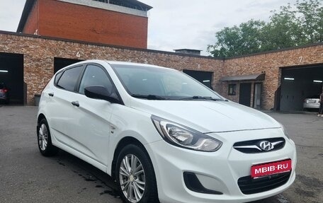 Hyundai Solaris II рестайлинг, 2012 год, 1 150 000 рублей, 1 фотография