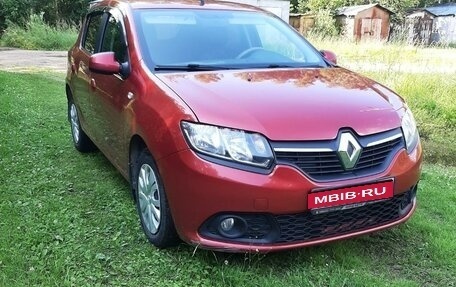 Renault Sandero II рестайлинг, 2017 год, 980 000 рублей, 1 фотография