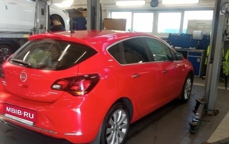 Opel Astra J, 2013 год, 936 000 рублей, 3 фотография