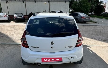 Renault Sandero I, 2012 год, 800 000 рублей, 4 фотография