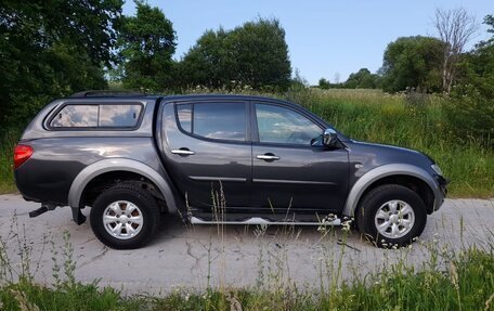 Mitsubishi L200 IV рестайлинг, 2013 год, 1 660 000 рублей, 1 фотография