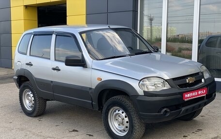 Chevrolet Niva I рестайлинг, 2004 год, 340 000 рублей, 1 фотография