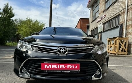 Toyota Camry, 2015 год, 2 090 000 рублей, 2 фотография