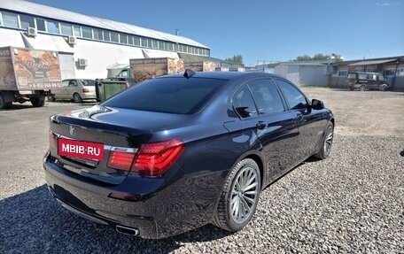 BMW 7 серия, 2011 год, 3 300 000 рублей, 3 фотография