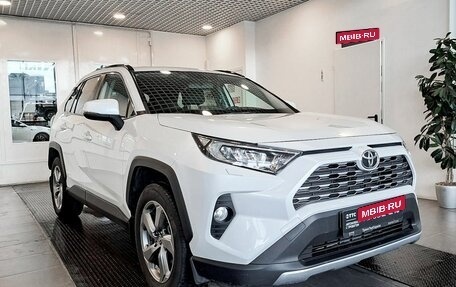 Toyota RAV4, 2019 год, 3 144 000 рублей, 3 фотография