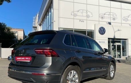 Volkswagen Tiguan II, 2021 год, 2 999 000 рублей, 7 фотография