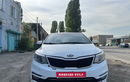 KIA Rio III рестайлинг, 2016 год, 585 000 рублей, 1 фотография