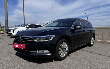 Volkswagen Passat B8 рестайлинг, 2016 год, 1 650 000 рублей, 10 фотография