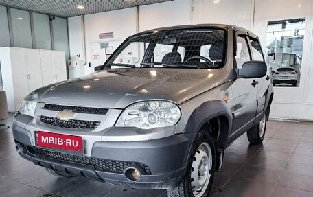 Chevrolet Niva I рестайлинг, 2011 год, 585 000 рублей, 1 фотография