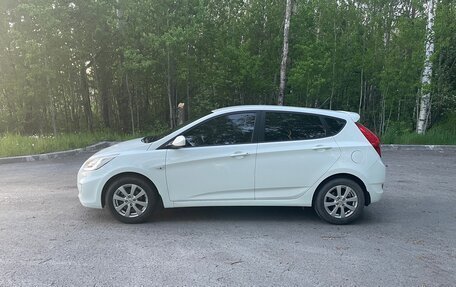 Hyundai Solaris II рестайлинг, 2013 год, 950 000 рублей, 8 фотография