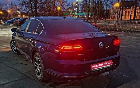 Volkswagen Passat B8 рестайлинг, 2019 год, 1 650 000 рублей, 1 фотография