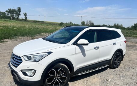 Hyundai Santa Fe III рестайлинг, 2014 год, 2 880 000 рублей, 1 фотография