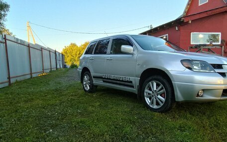 Mitsubishi Outlander III рестайлинг 3, 2003 год, 540 000 рублей, 2 фотография