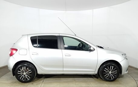 Renault Sandero II рестайлинг, 2015 год, 890 000 рублей, 4 фотография