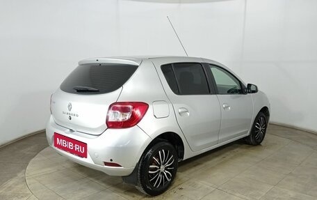 Renault Sandero II рестайлинг, 2015 год, 890 000 рублей, 5 фотография