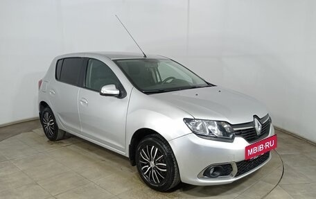 Renault Sandero II рестайлинг, 2015 год, 890 000 рублей, 3 фотография