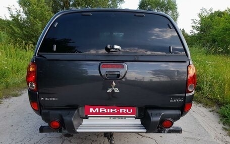 Mitsubishi L200 IV рестайлинг, 2013 год, 1 660 000 рублей, 2 фотография