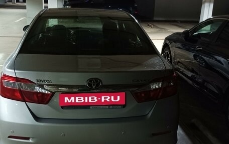 Toyota Camry, 2011 год, 1 975 000 рублей, 4 фотография