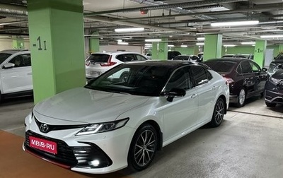 Toyota Camry, 2021 год, 3 900 000 рублей, 1 фотография