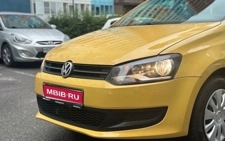 Volkswagen Polo VI (EU Market), 2011 год, 670 000 рублей, 1 фотография