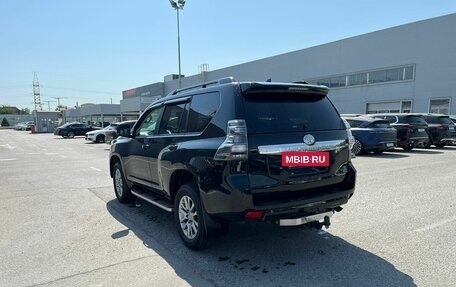 Toyota Land Cruiser Prado 150 рестайлинг 2, 2017 год, 4 377 000 рублей, 4 фотография