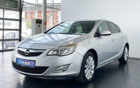 Opel Astra J, 2012 год, 930 000 рублей, 2 фотография