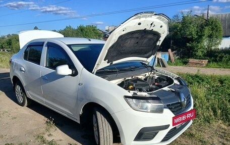 Renault Logan II, 2019 год, 810 000 рублей, 7 фотография