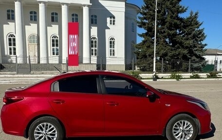 KIA Rio IV, 2017 год, 1 420 000 рублей, 2 фотография