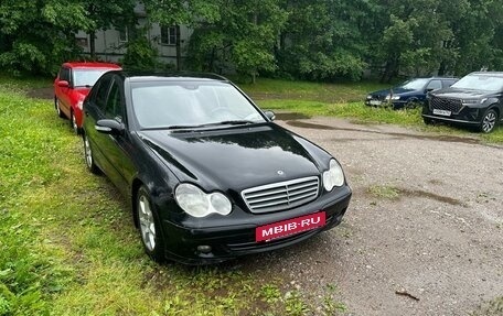 Mercedes-Benz C-Класс, 2006 год, 700 000 рублей, 7 фотография