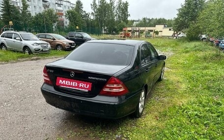 Mercedes-Benz C-Класс, 2006 год, 700 000 рублей, 5 фотография