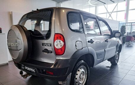 Chevrolet Niva I рестайлинг, 2011 год, 585 000 рублей, 5 фотография