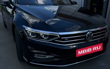 Volkswagen Passat B8 рестайлинг, 2020 год, 2 750 000 рублей, 3 фотография