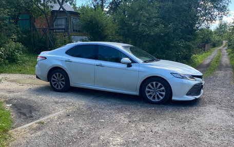 Toyota Camry, 2018 год, 2 900 000 рублей, 4 фотография