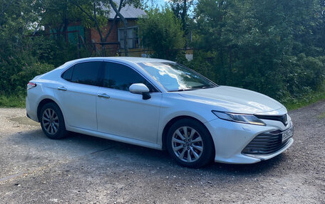 Toyota Camry, 2018 год, 2 900 000 рублей, 3 фотография